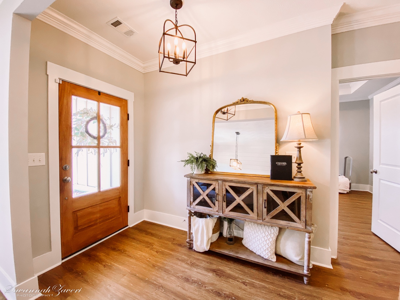 Custom home entryway